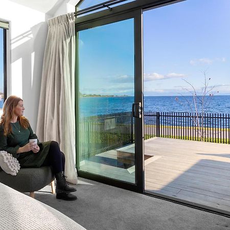 Absolute Lakefront House 타우포 호 외부 사진