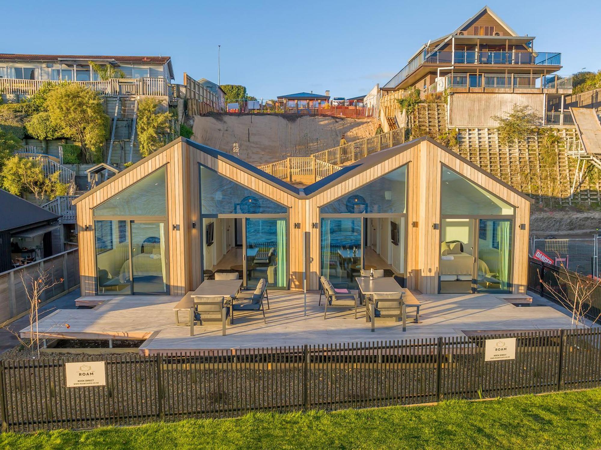 Absolute Lakefront House 타우포 호 외부 사진